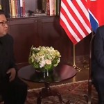 Дональд Трамп и Ким Чен Ын дважды пожали друг другу руки в Сингапуре