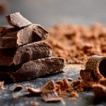 Темный шоколад помогает организму согреваться в морозы — ученые