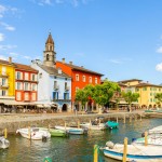 6 самых красивых городов на берегу озера в Европе