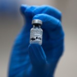 В США зафиксировали сильную аллергическую реакцию на вакцину Pfizer