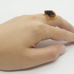 Маленькое устройство размером с кольцо превратит тело человека в биобатарею