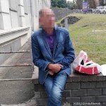 У Києві чоловік намагався відібрати гроші, які діти-музиканти зібрали на ЗСУ