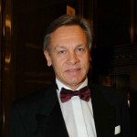 «Патриот» летит на Запад. Где и как отдыхает Алексей Пушков