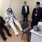 Российских космонавтов начали готовить к высадке на «другие планеты» при помощи «вертолетов»
