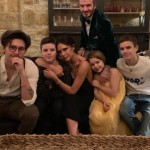 Виктория и Дэвид Бекхэм показали праздничное фото с детьми